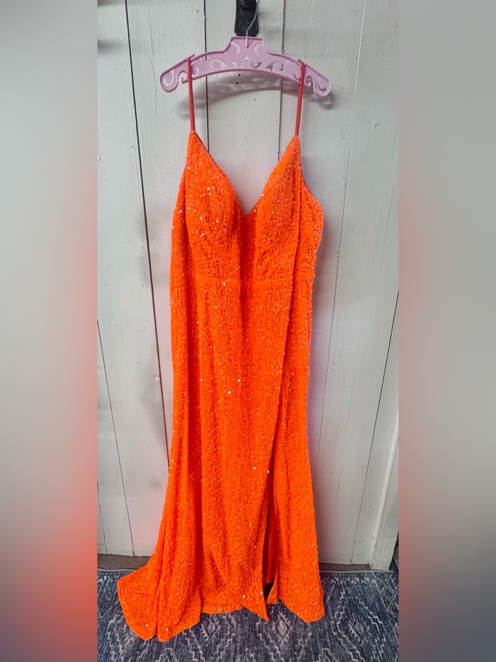 Orange sequined floral 🧡